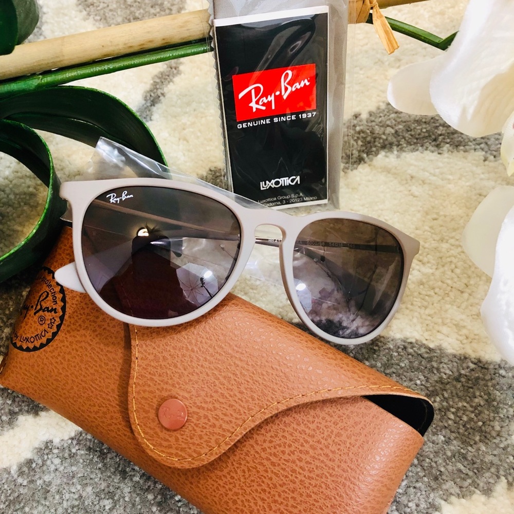 NWT! Woman’s Ray Ban Sunglasses